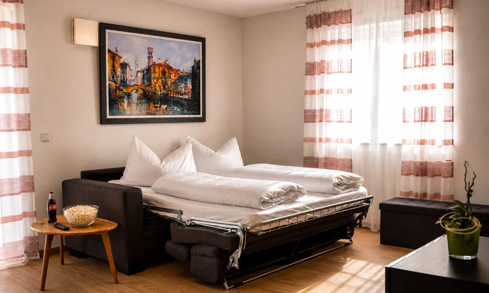 Wohnesszimmer & Küche - Sofaidyll ausgeklappt (Schlafplatz für 2 Personen)