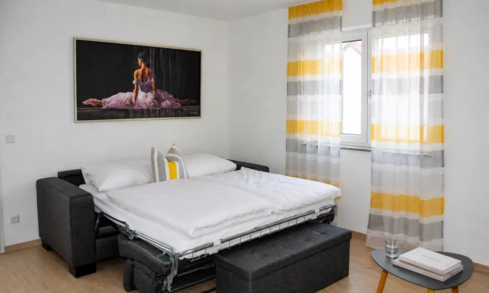 Wohnesszimmer & Küche - Sofaidyll ausgeklappt (Schlafplatz für 2 Personen)